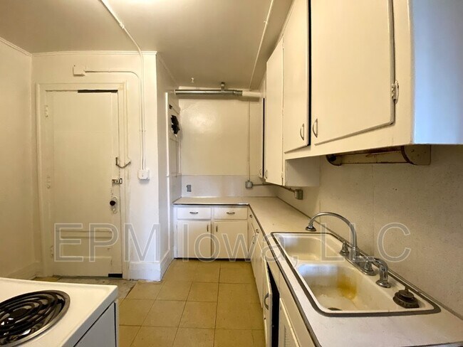 Foto del edificio - 807 W 4th St