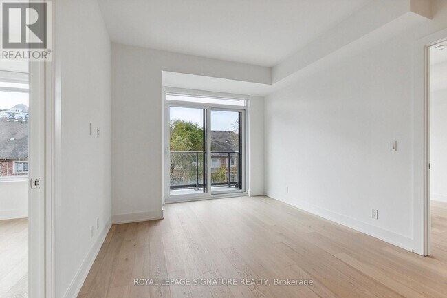 Building Photo - 8 Beverley Glen Blvd