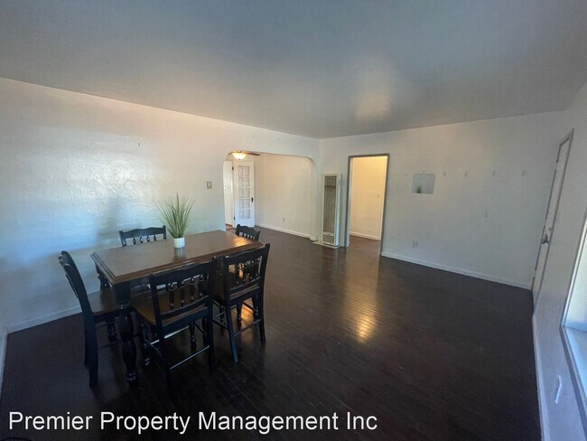 Building Photo - 3 br, 1 bath House - 1712 Mangrove Ave