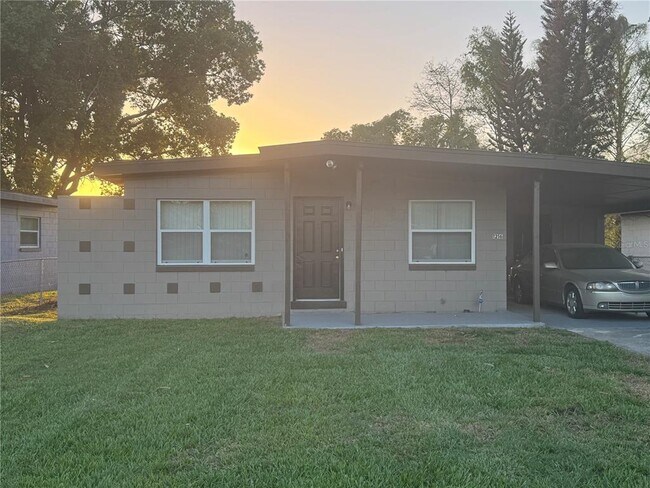 Foto del edificio - 1216 Lawne Blvd