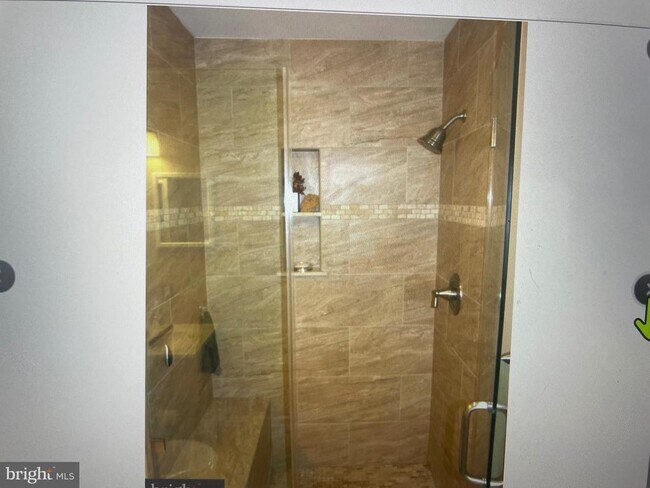 Foto del edificio - 5994 Annaberg Pl