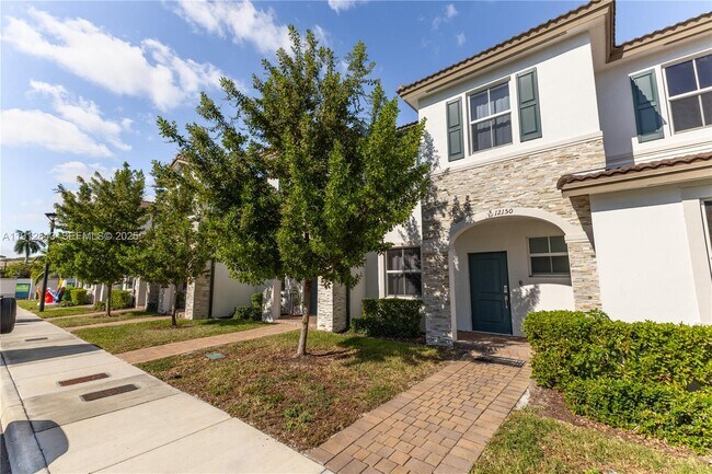 Foto del edificio - 12150 NW 23rd Ct