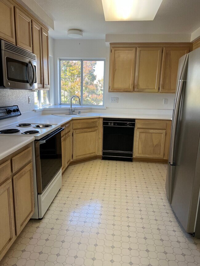 250 Napoli Ct Unit , Hercules, CA 94547 Condo for Rent in Hercules