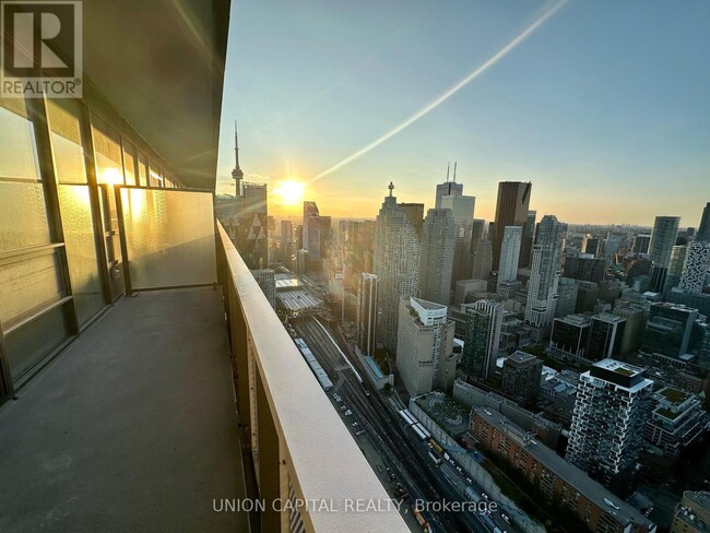 Building Photo - 55 Cooper St