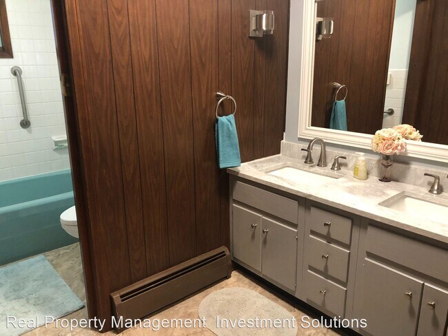 Foto del edificio - 4 br, 2 bath House - 5087 Lake Harbor