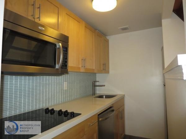 Building Photo - Large Studio Duplex Loft in the Village