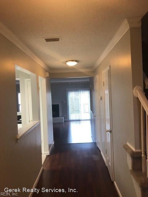 Building Photo - 3 br, 2.5 bath House - 3956 Seeman Rd