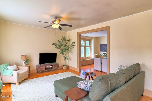 Foto del edificio - 26 Manning Blvd