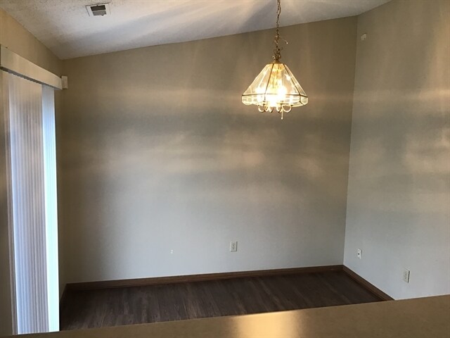 Foto del edificio - 8539 Coralberry Ln
