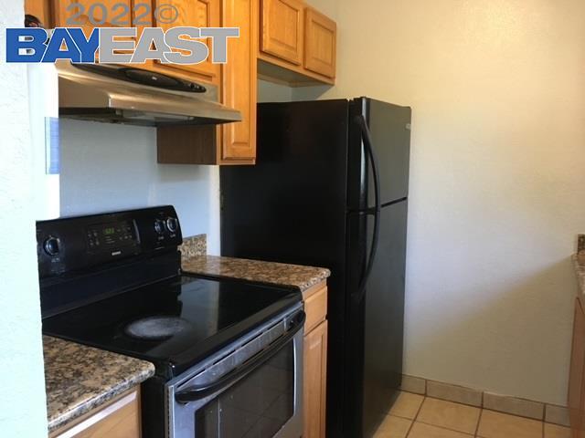 Building Photo - 2112 Lemontree Way