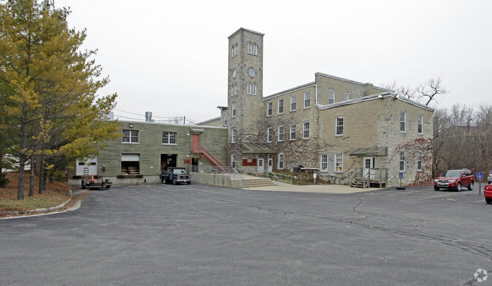 Primary Photo - 1350 14th Ave