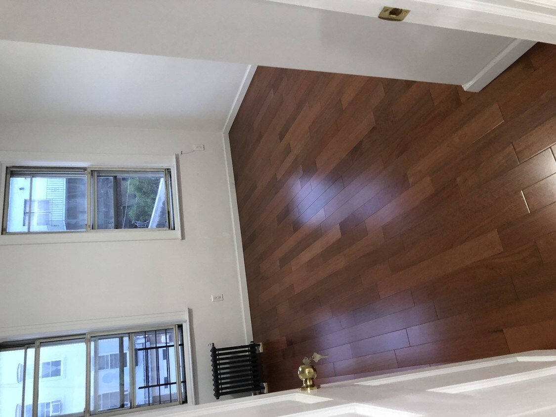 Primary Photo - 3 bedroom in Woodside NY 11377