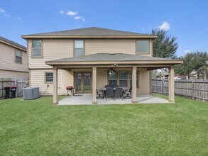 Building Photo - 6730 Crescent Creek Ln