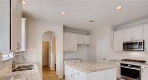 Building Photo - 7160 E Grand Prairie Rd