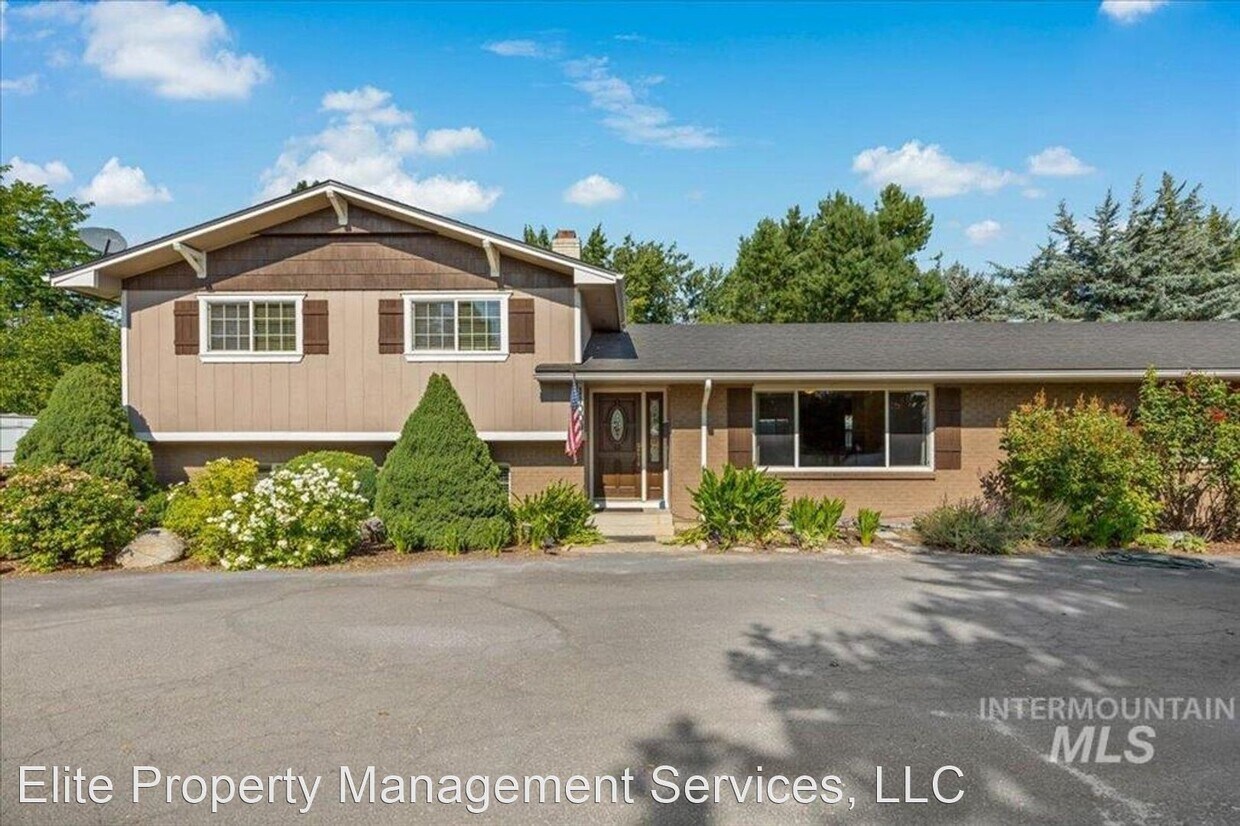 Foto principal - 6 br, 3.5 bath House - 11000 McMillan