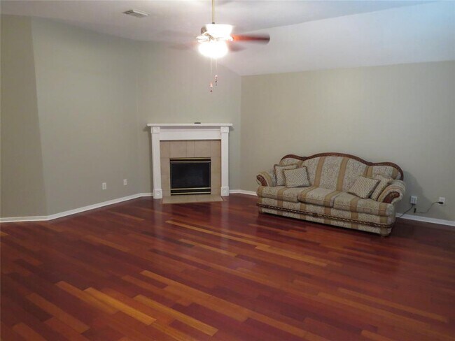 Foto del edificio - 9506 Rustic Gate Rd