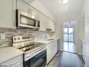 Building Photo - 377 S Harrison St