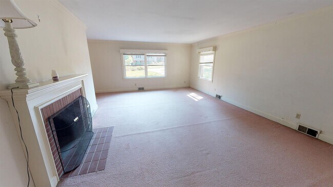 Building Photo - 110 Ridgewood Dr