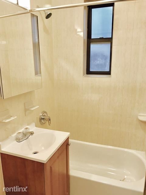 Foto del edificio - 3705 64th St