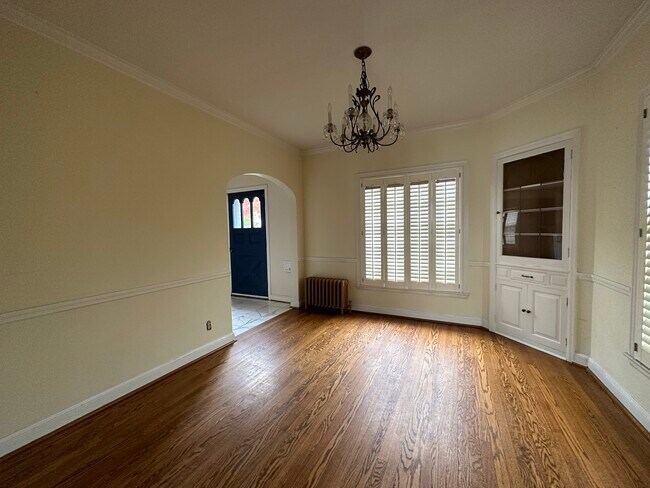 Foto del edificio - 2810 N Avondale Blvd