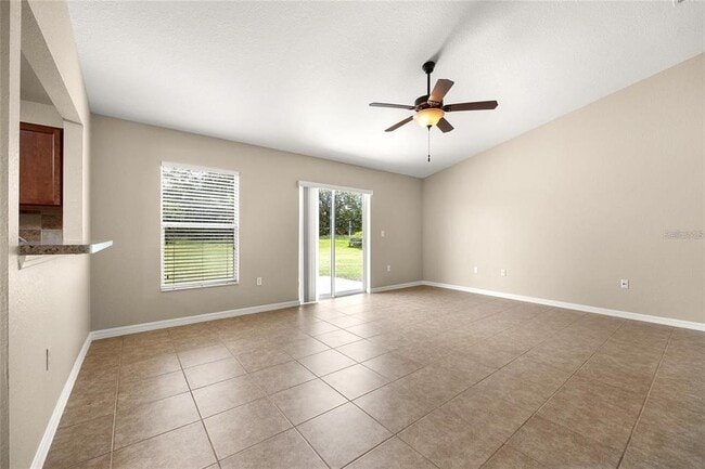 Building Photo - 5646 Great Egret Dr
