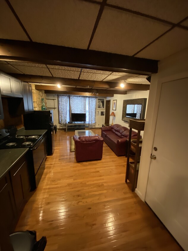 Building Photo - 1639 5th Ave