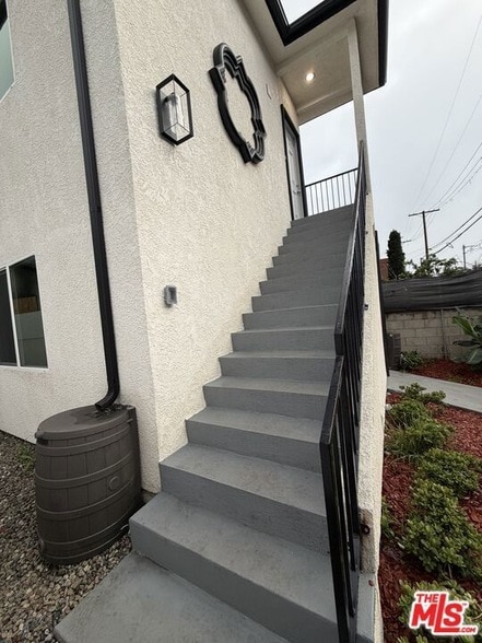 Foto del edificio - 8624 Graham Ave