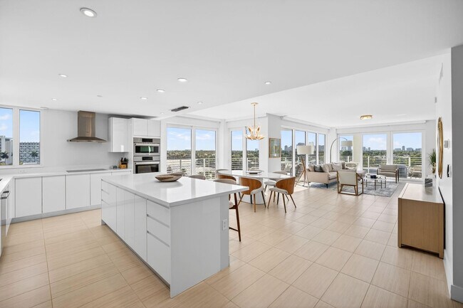 Foto del edificio - 612 Bayshore Dr