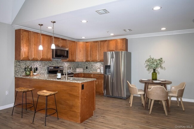 Foto del edificio - 408 Pine Creek Ave