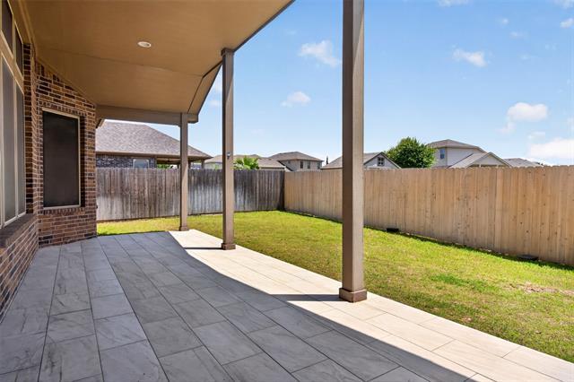 Building Photo - 8728 Maple Ridge Trail
