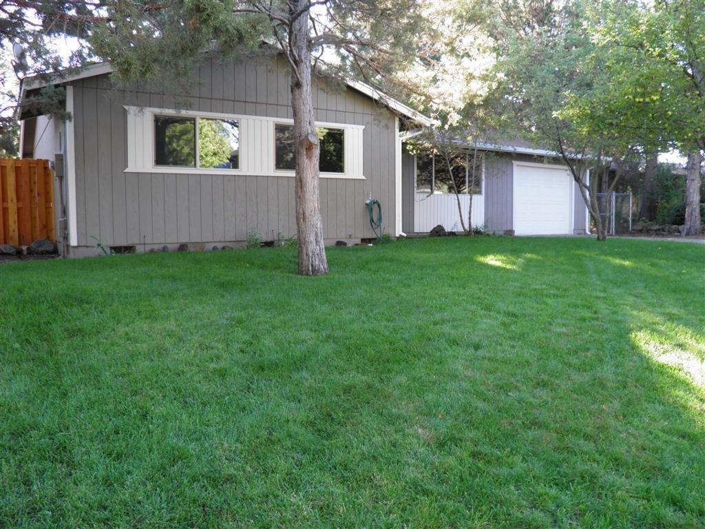 Foto principal - 924 SE Douglas St