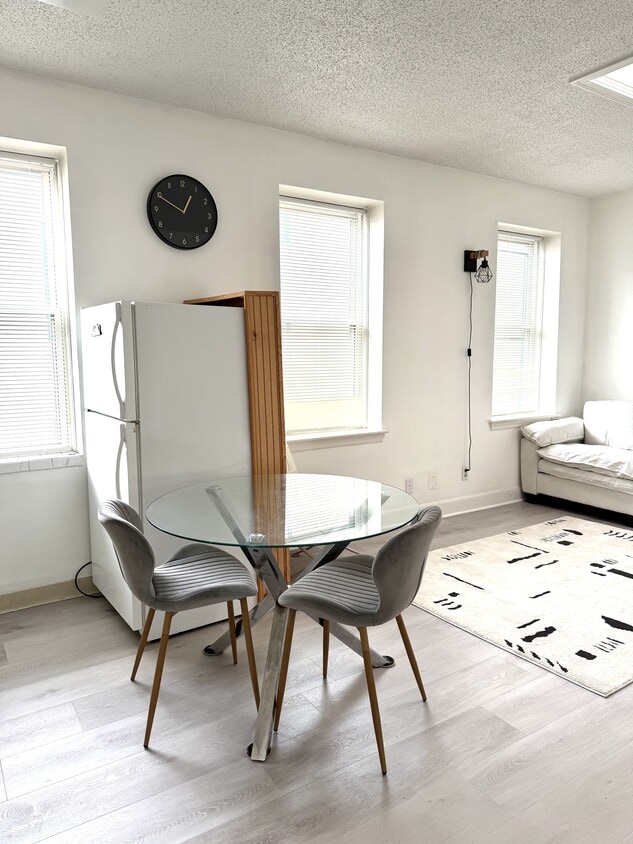 Photo - 1415 Commonwealth Ave (Boston, MA)