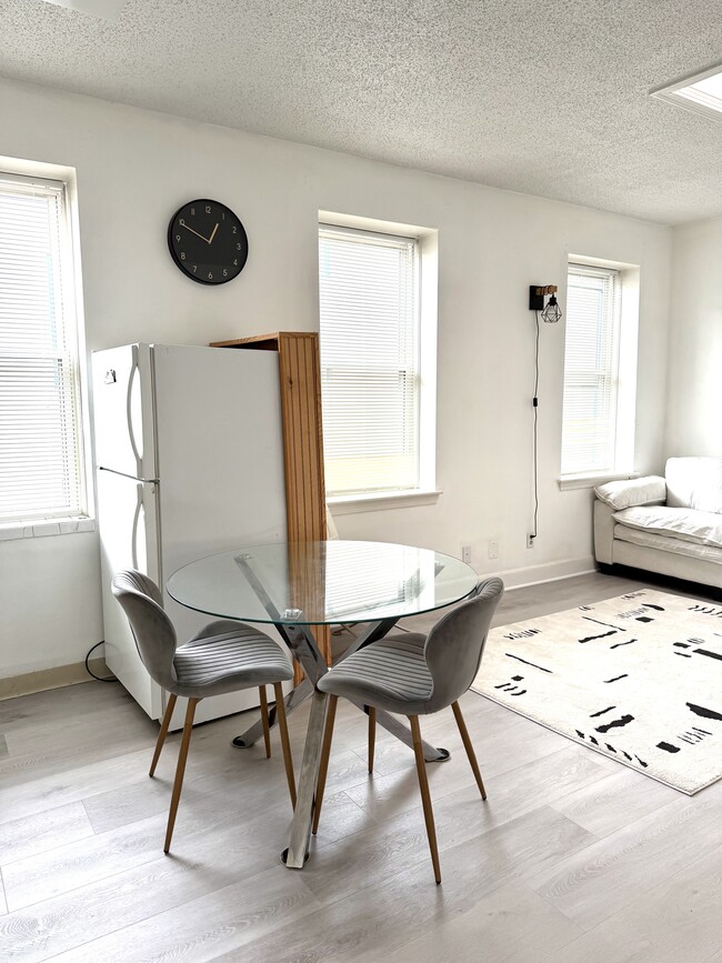 Photo - 1415 Commonwealth Ave Apartment