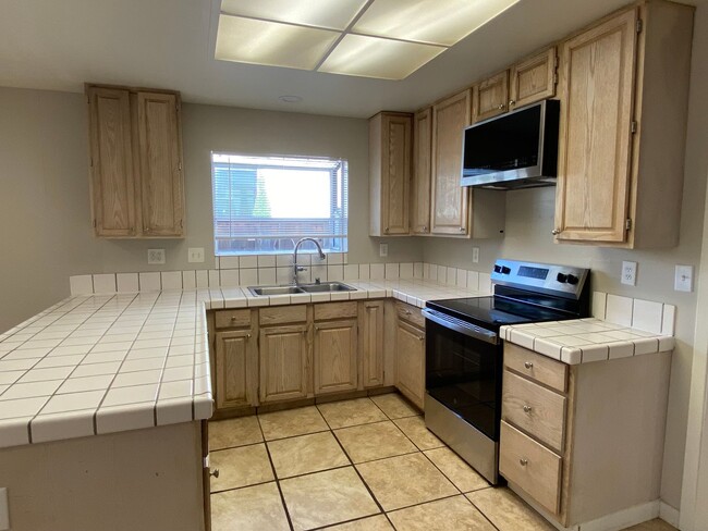 Foto del edificio - Nice home in Cupertino, Cupertino schools.