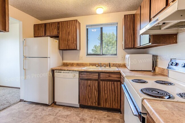 Foto del edificio - 102 Glenda Dr