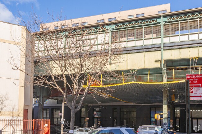 Building Photo - 1399 Myrtle Ave