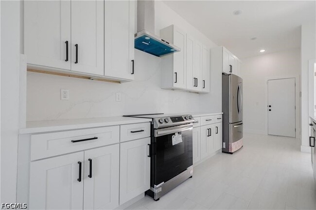 Foto del edificio - 728 Andover Ave S