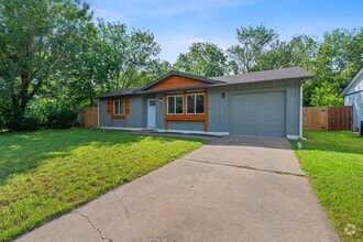 Building Photo - 5001 Dove Springs Dr