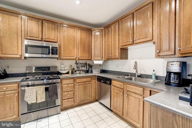Building Photo - 2792 Thaxton Ln