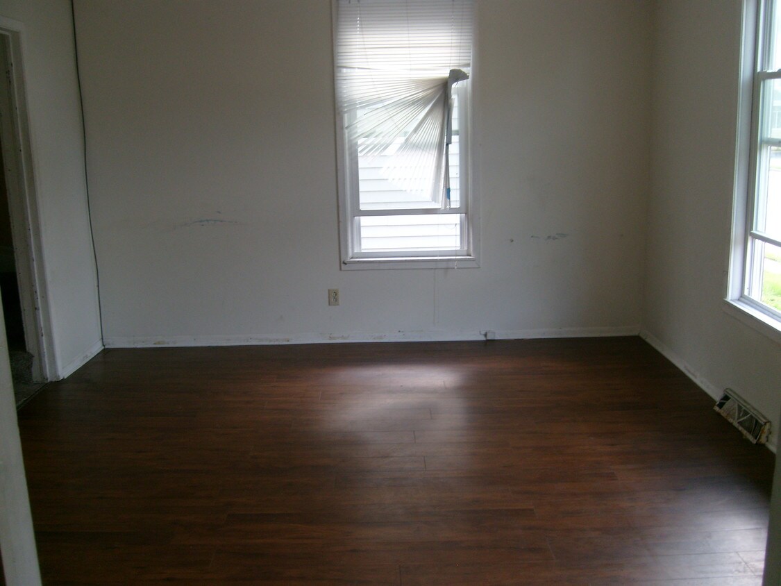 909 La Crosse St, La Crosse, WI 54601 House Rental in La Crosse, WI