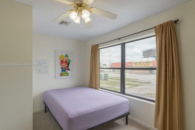 Building Photo - 3925 SW 88th Pl