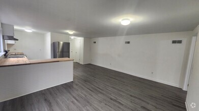 Building Photo - 1 Maggiacomo Ln