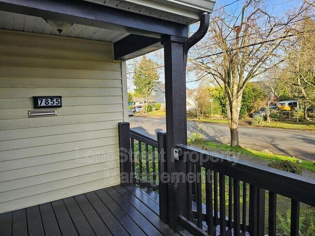 Foto del edificio - 7855 N Wabash Ave