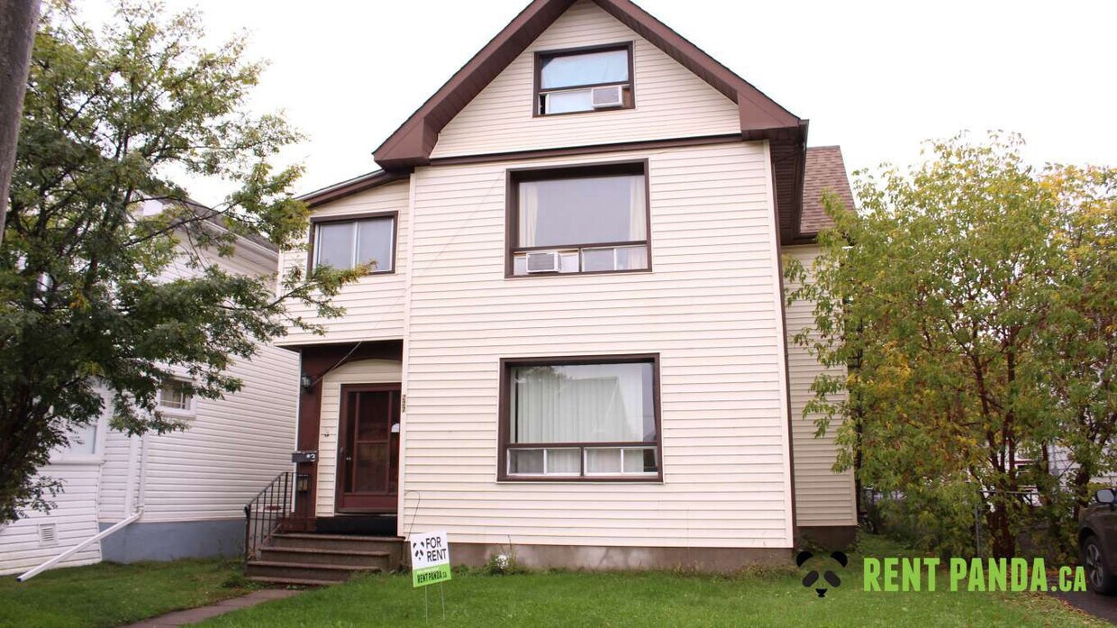 Photo principale - 227-227 Norah St N