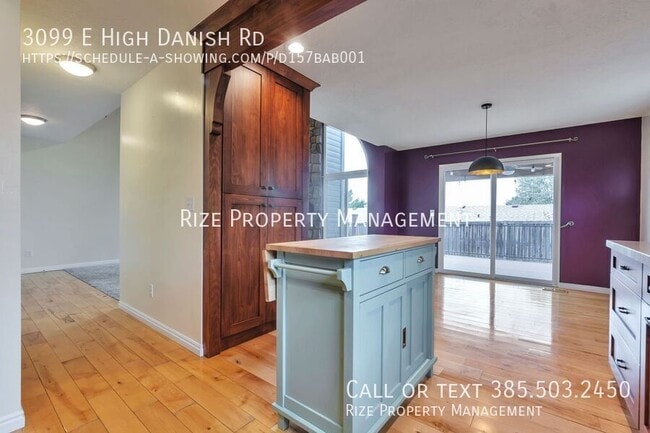 Photo - 3099 E High Danish Rd House