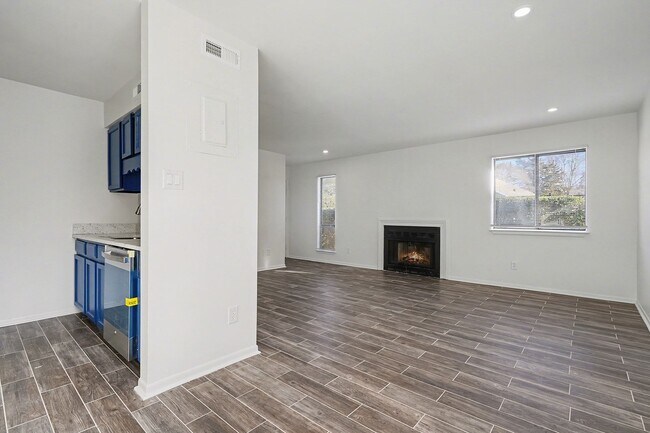 Foto del edificio - 6148 Heath Ridge Ct