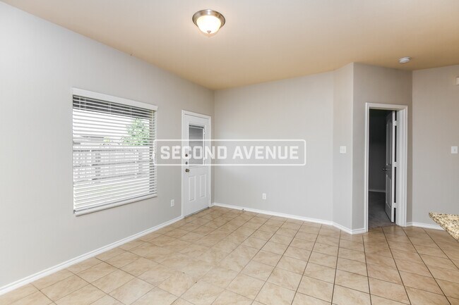 Building Photo - 1100 Autumnwood DR