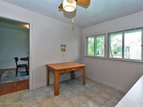 Building Photo - 213 Kenberry Dr