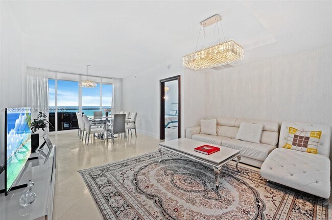 Foto del edificio - 17875 Collins Ave
