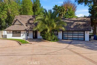 Building Photo - 5836 Winnetka Ave